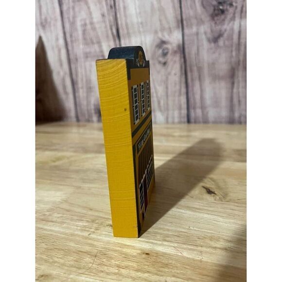 The Cat's Meow Village Clock Shop 1986 Signed 4x5” - Picture 2 of 7